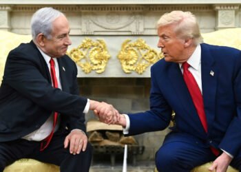 ناتانیاهۆ بە بۆنەی ڕزگارکردنی فڕۆکەوانێکی ئەمریکا پیرۆزبایی لە ترەمپ دەکات