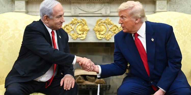 ناتانیاهۆ بە بۆنەی ڕزگارکردنی فڕۆکەوانێکی ئەمریکا پیرۆزبایی لە ترەمپ دەکات