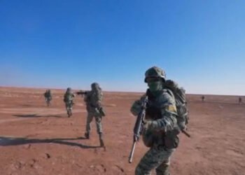 12 ملیۆن ئێرانی ئامادەی خۆیان بۆ بەرگری لە وڵاتەکەیان رادەگەیەنن