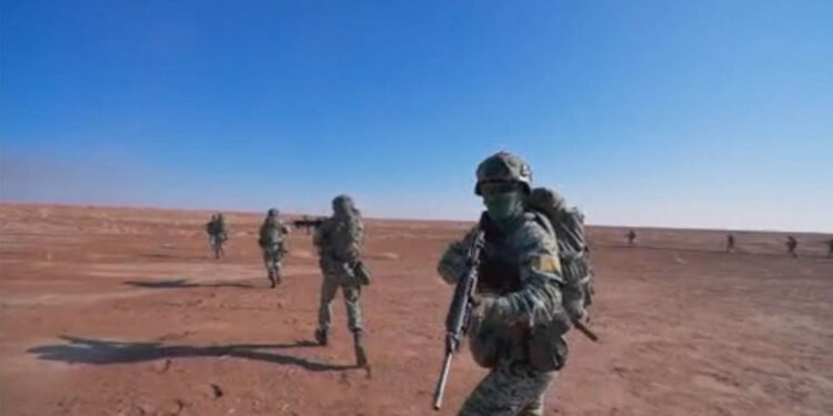 12 ملیۆن ئێرانی ئامادەی خۆیان بۆ بەرگری لە وڵاتەکەیان رادەگەیەنن