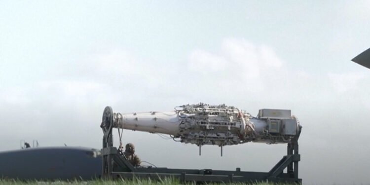 ئەمریکا لیوایەکی تایبەتی مووشەکهاوێژ رەوانەی رۆژهەڵاتی ناوەڕاست دەکات