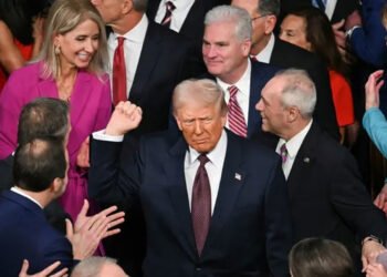 24 کۆنگرێسمانی دیموکرات داوای دوورخستنەوەی ترەمپ دەکەن