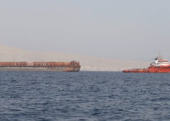 ئێران پێش دانوستانەکەی لەگەڵ ئەمریکا گەرووی هورمز دەکاتەوە