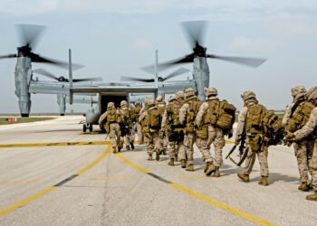 سەرەڕای ئاگربەست ئەمریکا هەزاران سەربازی مارێنز دەنێرێتە رۆژهەڵاتی ناوەڕاست