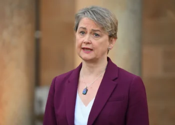 بەریتانیا: دەمانەوێت ئاگربەست لوبنانیش بگرێتەوە