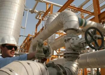 بەهۆی هێرشەکانی ئێرانەوە بەرهەمهێنانی نەوت 600هەزار بەرمیل کەمی کردووە