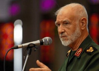 هێزی گەلی ئێران بوو ئەمریکای ناچار کرد بێتە سەر مێزی دانوستان