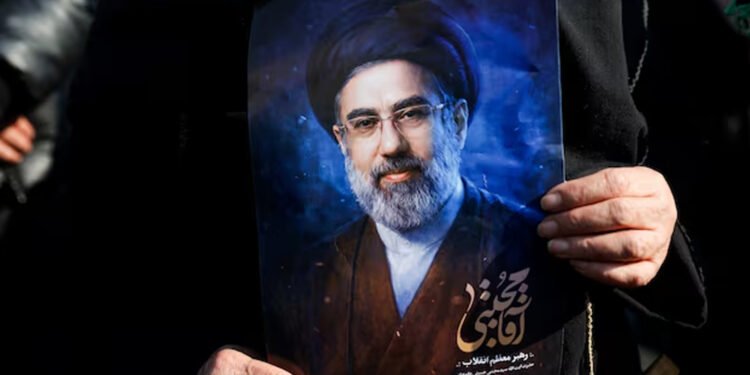 ڕۆیتەرز نوێترین زانیاری دەربارەی موجتەبا خامنەیی بڵاوکردەوە