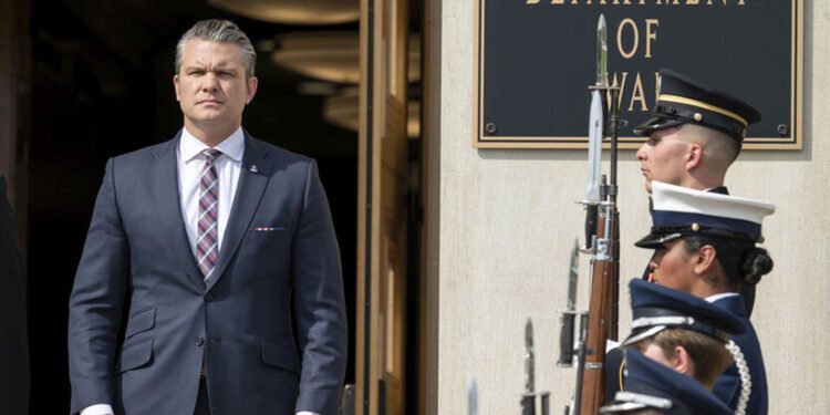 هێگسێت بەبێ گەڕانەوە بۆ یاسا، جەنگی دژی ئێرانی هەڵگیرساندووە