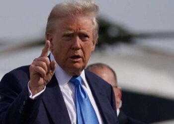 گەرووی هورمز بەتەواوی کراوەیە، بەڵام گەمارۆی سەر ئێران تا واژۆکردنی رێککەوتن بەردەوام دەبێت