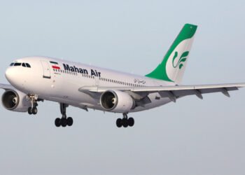 بەشێکی ئاسمانی ئێران بەڕووی گەشتەکاندا کرایەوە