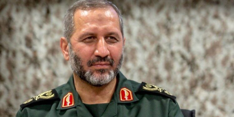 فەرماندەی هێزی ئاسمانیی ئێران: پەنجەمان لەسەر پەلەپیتکەی چەکەکانمانە