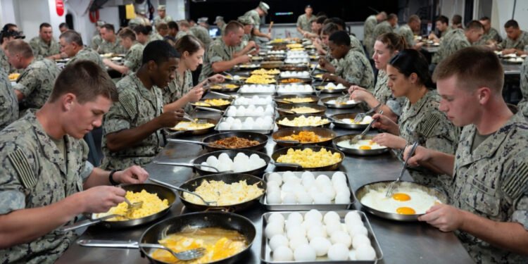 سەربازانی ئەمریکا لە رۆژهەڵاتی ناوەڕاست رۆژانە 12 هەزار هێلکە دەخۆن