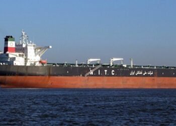 ئێران لە ژێر گەمارۆدا نەوتەکەی دەفرۆشێت