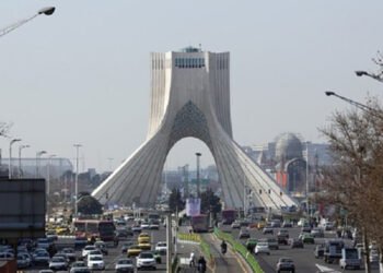 بەهۆی هێرشەکانی ئەمریکا و ئیسرائیلەوە بەرهەمهێنانی پۆڵا لە ئێران کەمی کردووە