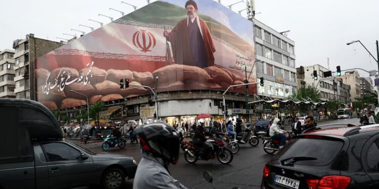 سوپای پاسداران جڵەوی دەسەڵاتی تارانی گرتووەتە دەست