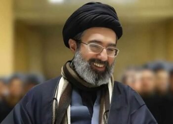 موجتەبا خامنەیی: لە پاڵپشتیی موقاوەمە بەردەوام…