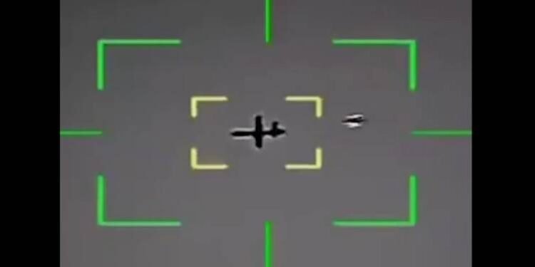 راپۆرتێک: ئەمریکا 16 درۆنی پێشکەوتووی لە ئاسمانی…