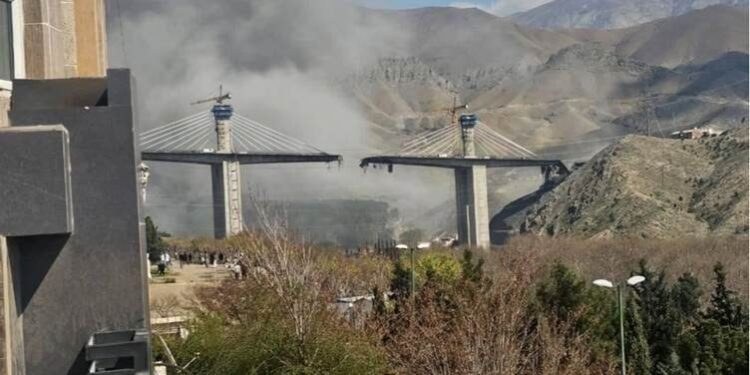 بەرزترین بەرزە پردی ئێران تێکشکا