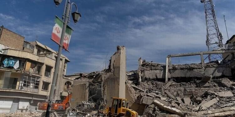 وەزارەتی پەروەردەی ئێران: لە سەرەتای جەنگەوە 241…