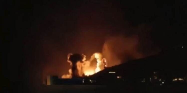 لە کۆهگیلویە سێ کەس لە ئەنجامی بۆردوومانی…