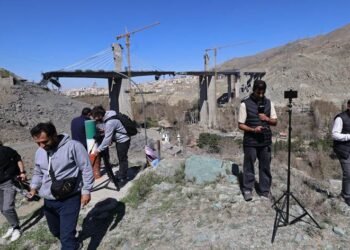 هێرش کرایە سەر پرد و هێڵی ئاسنینی 9 پارێزگای ئێران