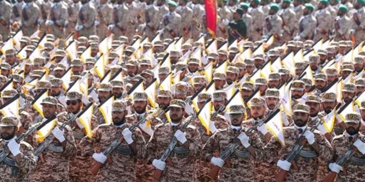 هێزە چەکدارەکانی ئێران: دوژمنمان ناچار بە…