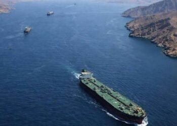 ئێران: ئەگەر کەشتییەکانی ئەمریکا دووژمنکار نەبن…