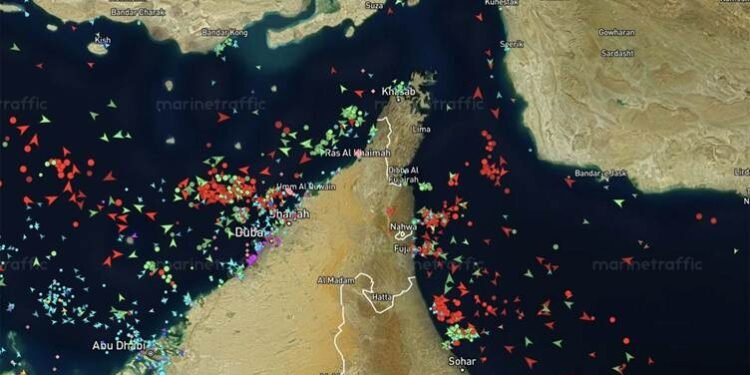 قەرارگەی خاتەمولئەنبیا: هاتووچۆ لە تەنگەی هورمز…