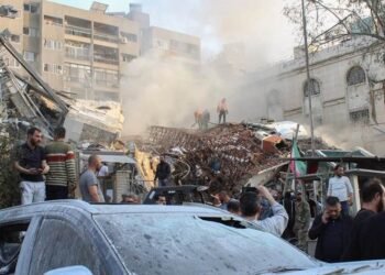 مانگی سووری ئێران: لەم جەنگەدا 7200 کەس لە ژێر…