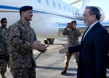 سوپاسالاری پاکستان گەیشتە تاران | رووداو.نێت