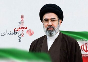 موجتەبا خامنەیی: ئەرتەشی ئێران زەلیلیی ئەمریکا و…