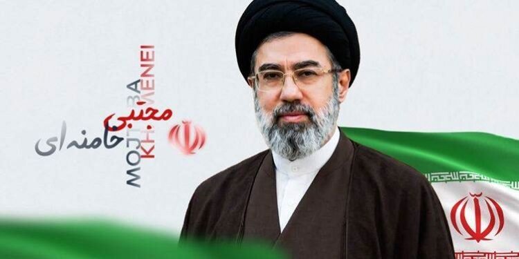 موجتەبا خامنەیی: ئەرتەشی ئێران زەلیلیی ئەمریکا و…