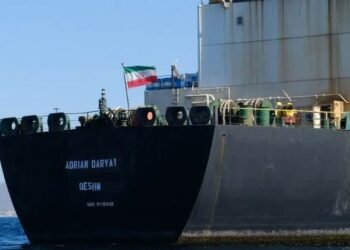 ئەرتەشی ئێران: کەشتییەکی نەوتهەڵگرمان گەیشتە…