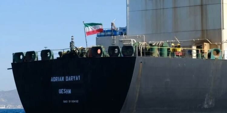 ئەرتەشی ئێران: کەشتییەکی نەوتهەڵگرمان گەیشتە…