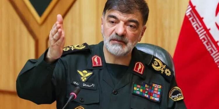 بەڕێوەبەری گشتیی پۆلیسی ئێران: تەنیا فەرمانەکانی…