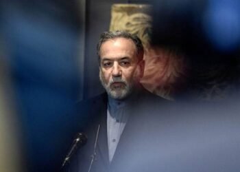 عەباس عێراقچی لە مەسقەتەوە دەگەڕێتەوە بۆ…