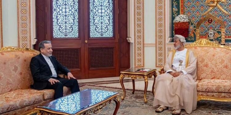 عەباس عێراقچی لەگەڵ سوڵتانی عومان کۆبووەوە