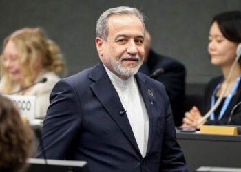 ئێران بۆ ئاگربەست و دانوستاندنەکان لەگەڵ ئەمریکا…