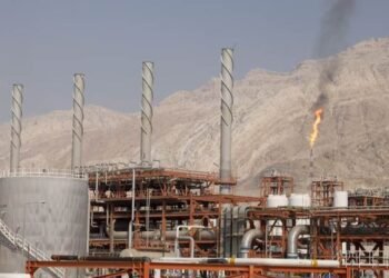 ئێران دەست بە نۆژەنکردنەوەی پاڵاوگەکانی پارسی…