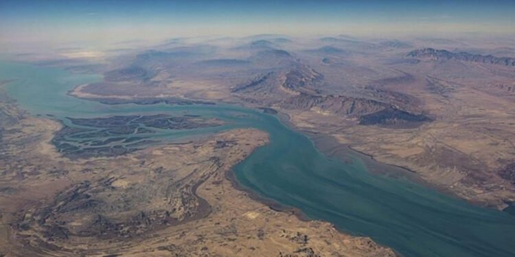 گەرووی هورمز لە رۆژی سێشەممەوە بە تەواوی داخراوە