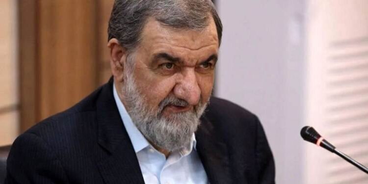 موحسین رەزایی بۆ ئەمریکا: خۆتان بۆ گۆڕستانێک لە…