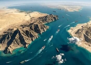 ئێران: دەست لە تەنگەی هورمز هەڵناگرین