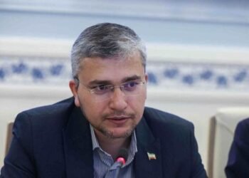 ئیبراهیم رەزایی: رێگە نادەین هێڵی ئیمار…