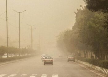 بەهۆی پیسبوونی هەواوە لە ئیلام پشووە