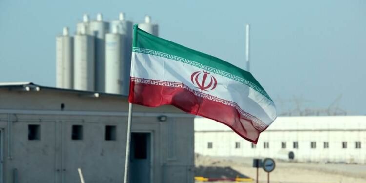 ئێران: مافی خۆمانە سوود لە وزەی ئەتۆم وەربگرین