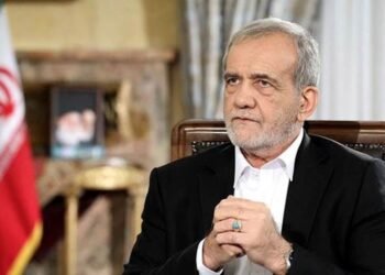 پزیشکیان: هیچ بڕیارێک بەبێ رەزامەندیی رێبەر نادرێت